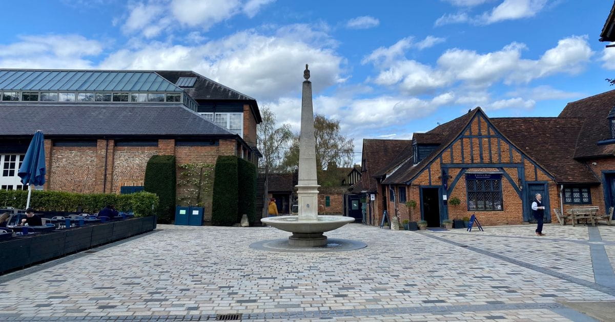 Hatfield House and Gardens courtyard places to eat lunch