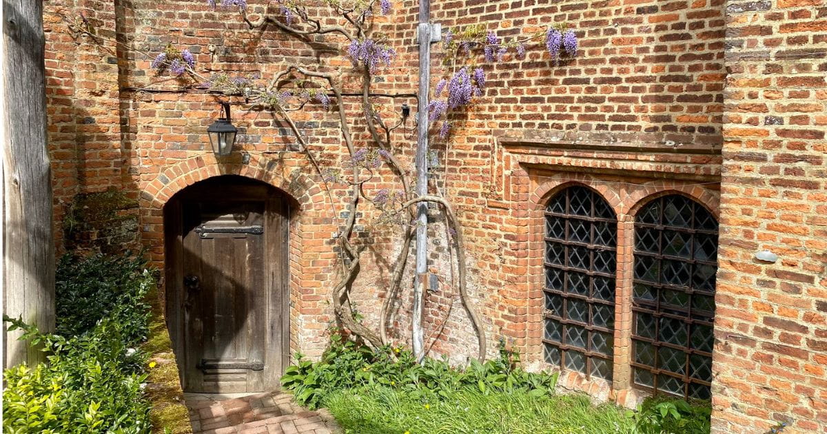 Hatfield House and Gardens history nature wildlife spring
