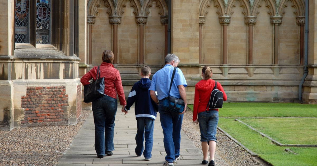 Things to do in Cambridge with kids visit the colleges