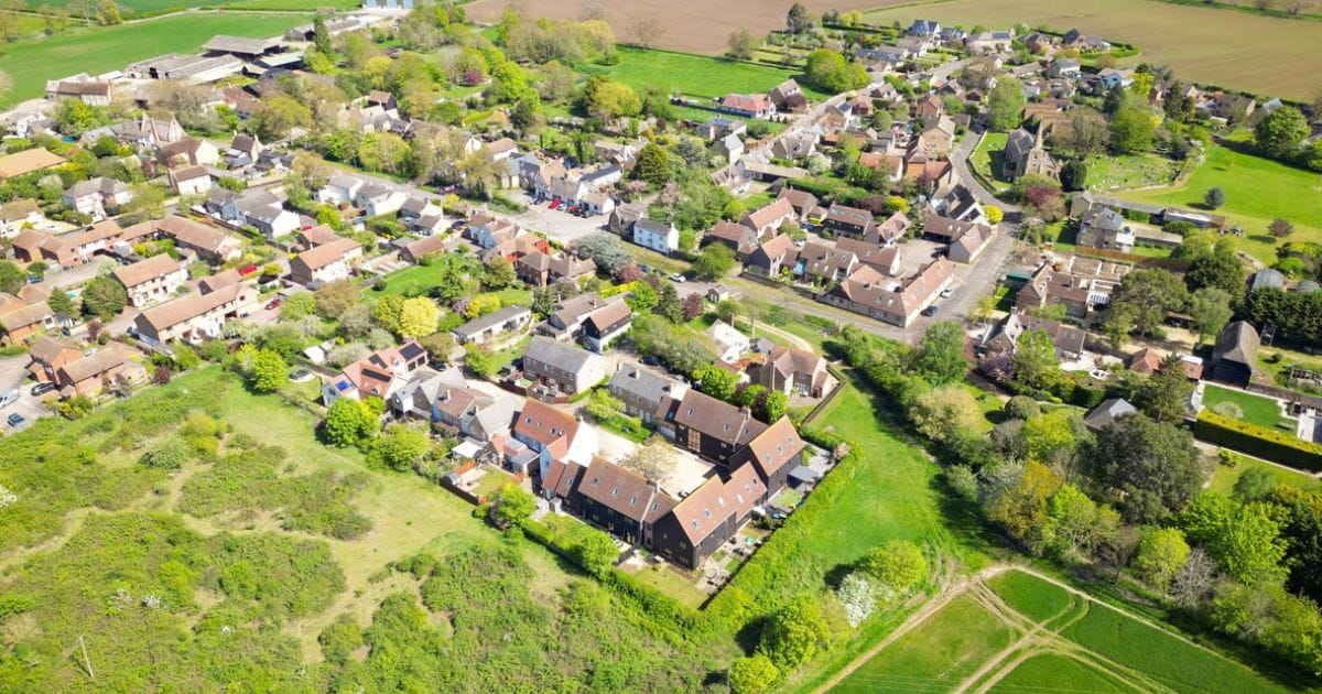 The village of Fen Drayton near Cambridge easy travel by train