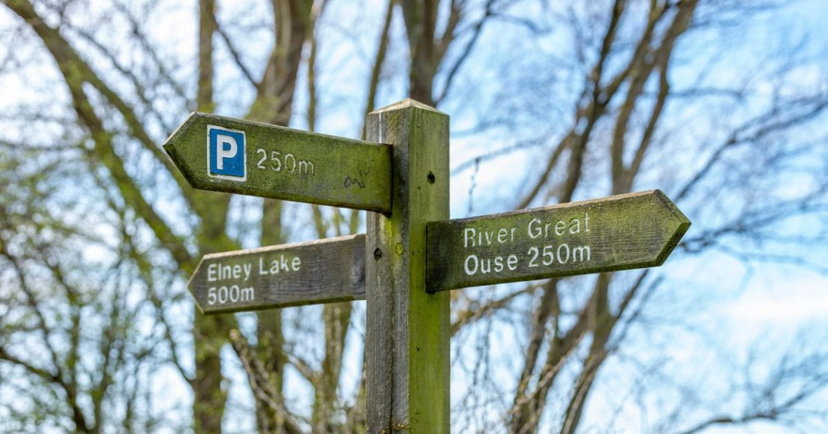 Walking trails outdoors nature Fen Drayton Lakes